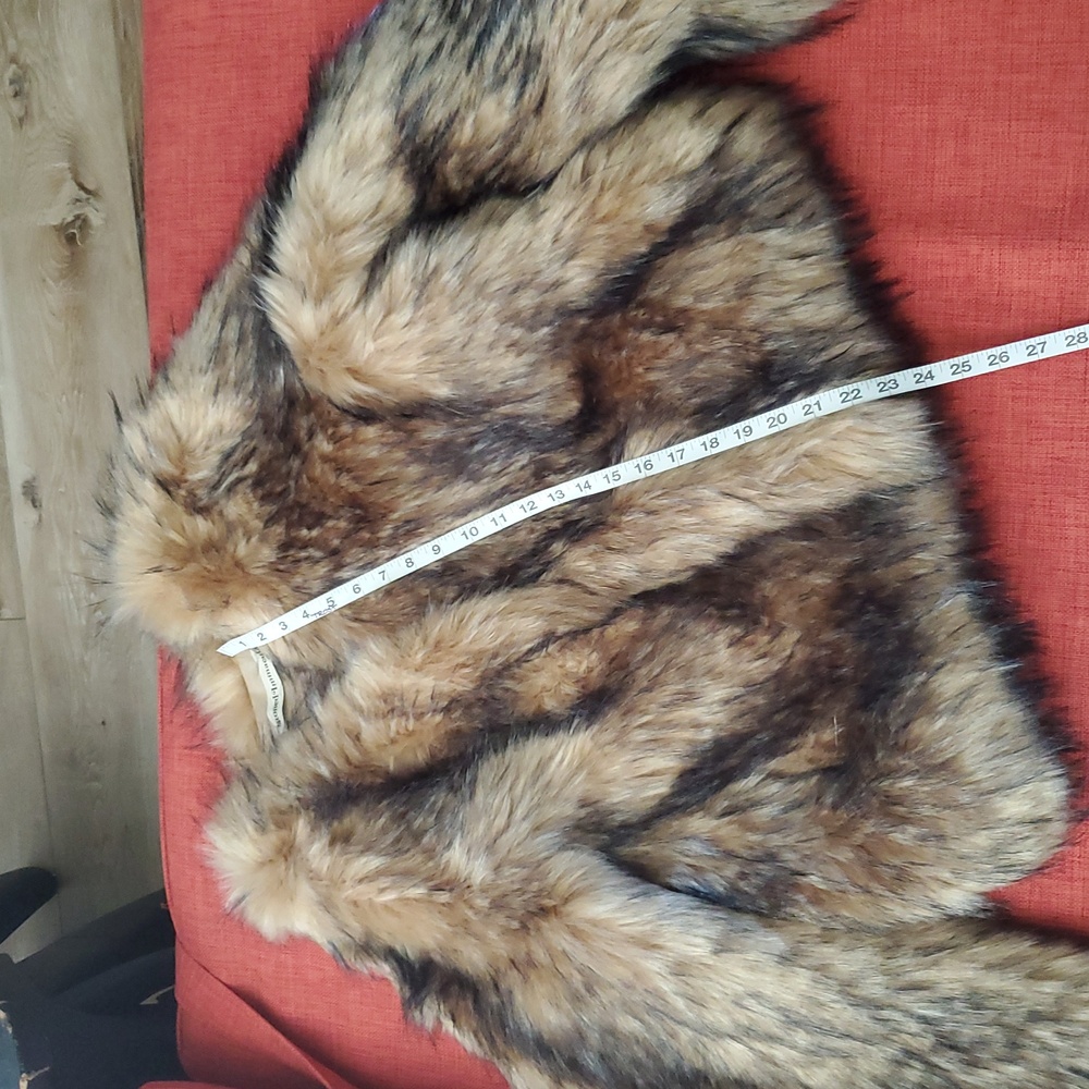 NWT - Stoned Immaculate - Incredible & Fluffy Faux Fur Jacket - Picture 8 of 11